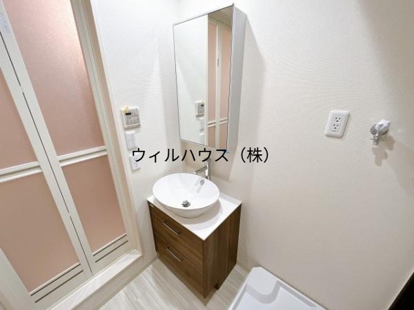 洗面設備　デザイン洗面台！