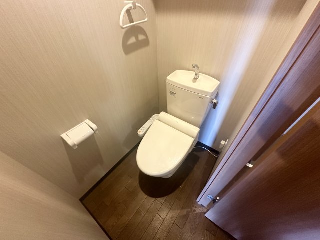 トイレ　温水洗浄便座付きでおすすめ！
