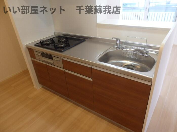 キッチン　コンパクトなキッチンで掃除もラクラク