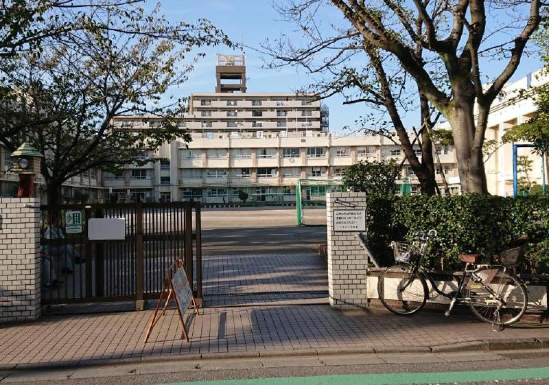 小学校　こすげ小学校（小学校）まで400m