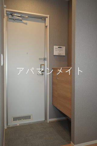 玄関　収納もある玄関です
