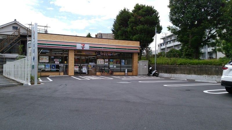 コンビニ　セブンイレブン北区赤羽北3丁目店（コンビニ）まで430m