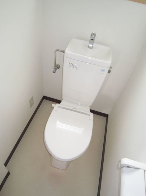 トイレ　あなただけの個室空間