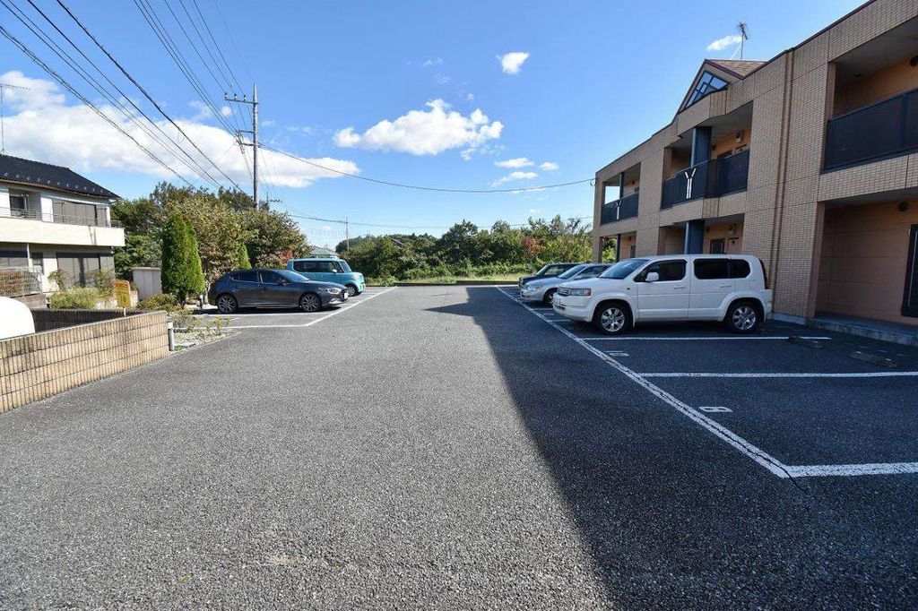 駐車場　駐車場