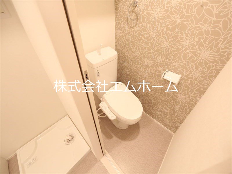トイレ　温水洗浄暖房便座付トイレ　同仕様写真