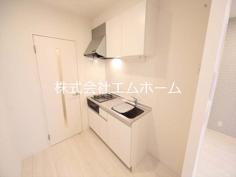 キッチン　システムキッチン（ガス2口コンロ・グリル付）同仕様写真