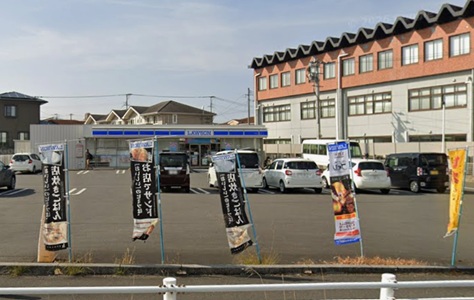 コンビニ　ローソン古国府店（コンビニ）まで203m