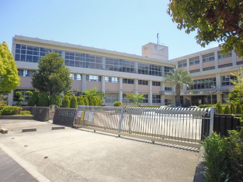 小学校　和坂小学校（小学校）まで639m