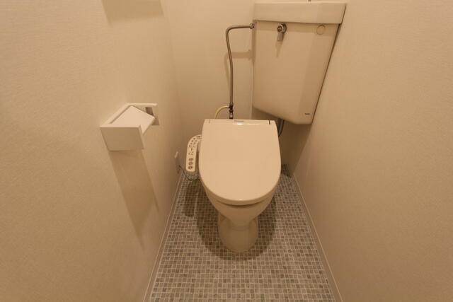 トイレ　※同タイプの部屋になります。