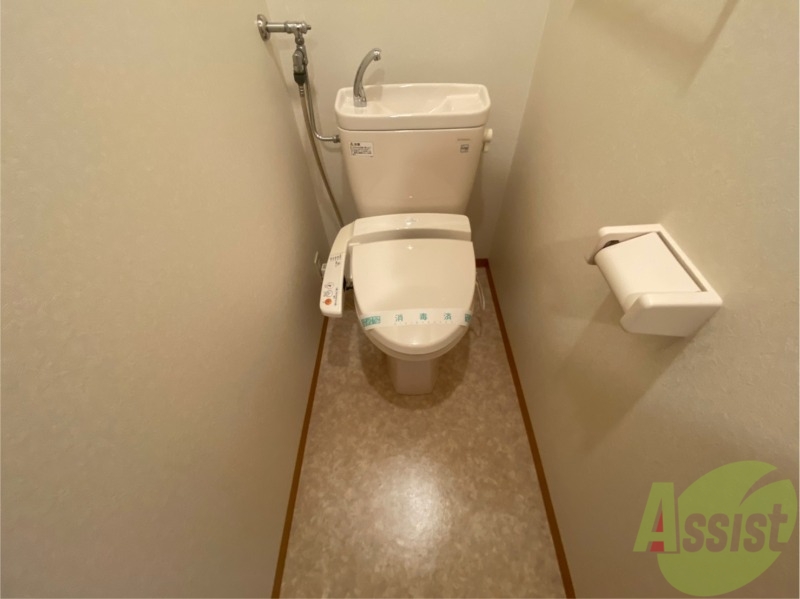 トイレ　トイレです。ウォシュレット付を探している方、おすすめです。