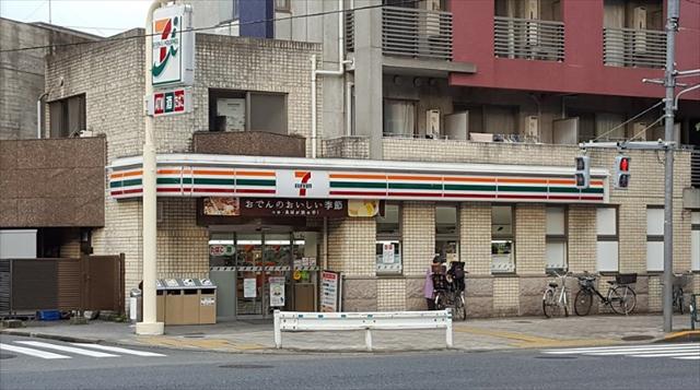 コンビニ　セブンイレブン大田区南蒲田１丁目店（コンビニ）まで64m