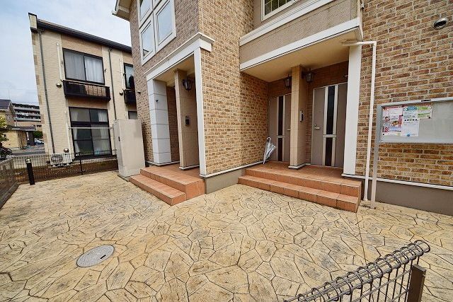 エントランス　★建物入口です★