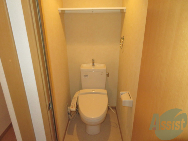 トイレ　トイレはウォッシュレット付きなので嬉しいですね。