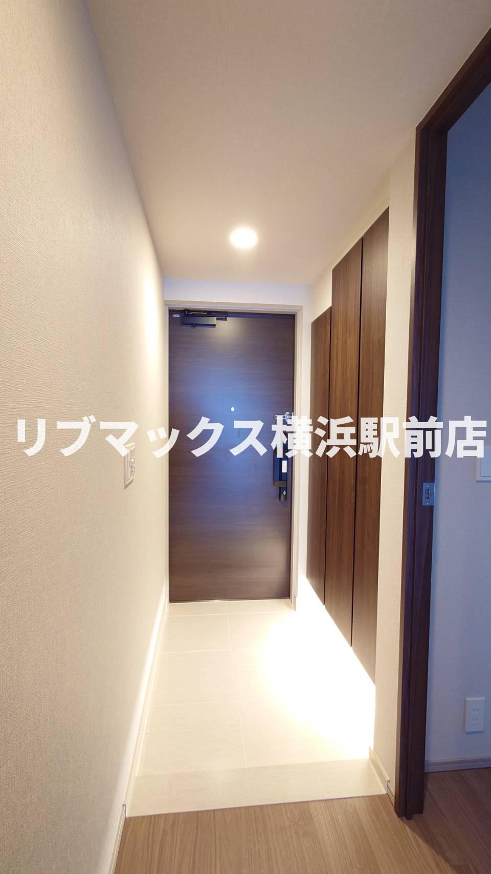 玄関　反転します。