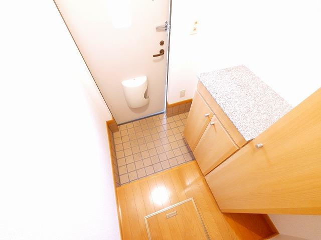 玄関　シンプルで使いやすい玄関です