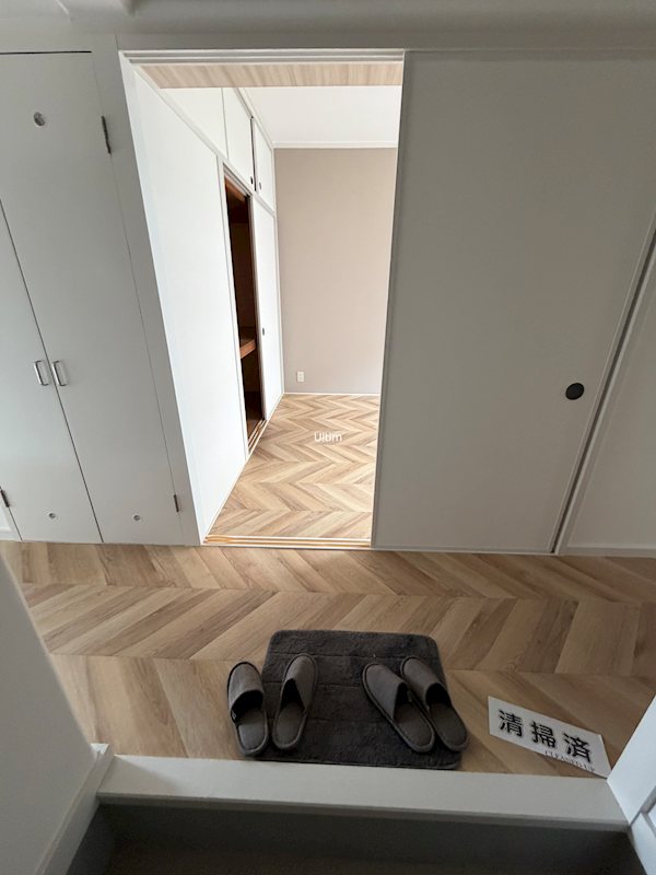 玄関　別の部屋の写真