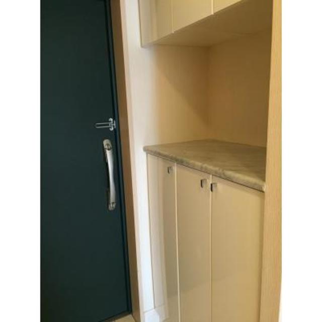 玄関　※写真は同タイプ住戸です。
