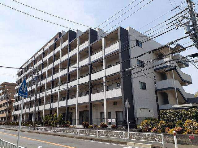 建物外観　外観タイル張りです