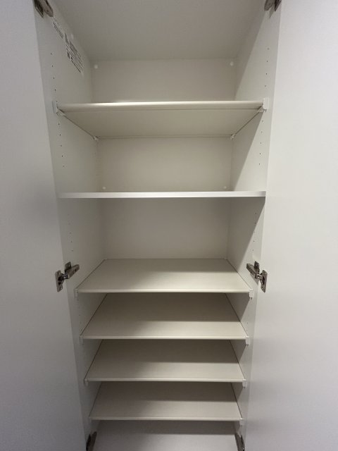 収納　同物件別号室の写真です。