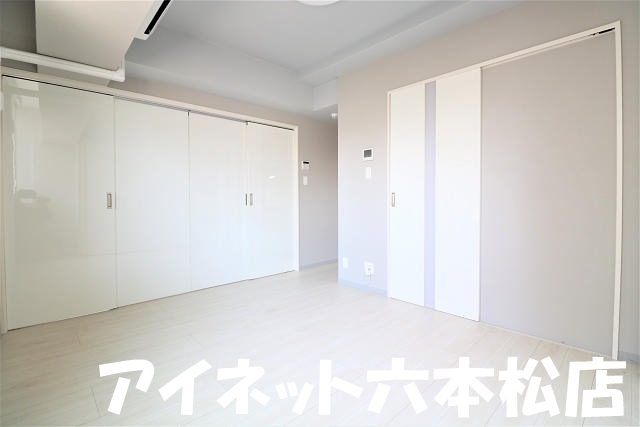 居室・リビング　広々としていいですね。
