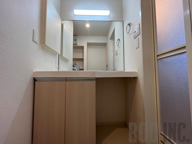 洗面設備　写真は反転のお部屋です