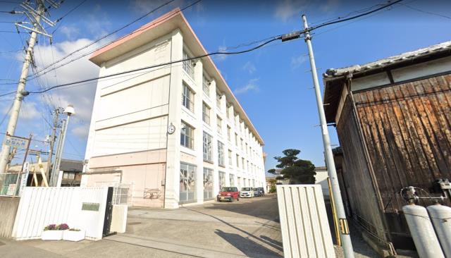 小学校　姫路市立花田小学校（小学校）まで700m
