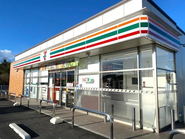コンビニ　セブン-イレブン 熊谷久保島店（コンビニ）まで1000m