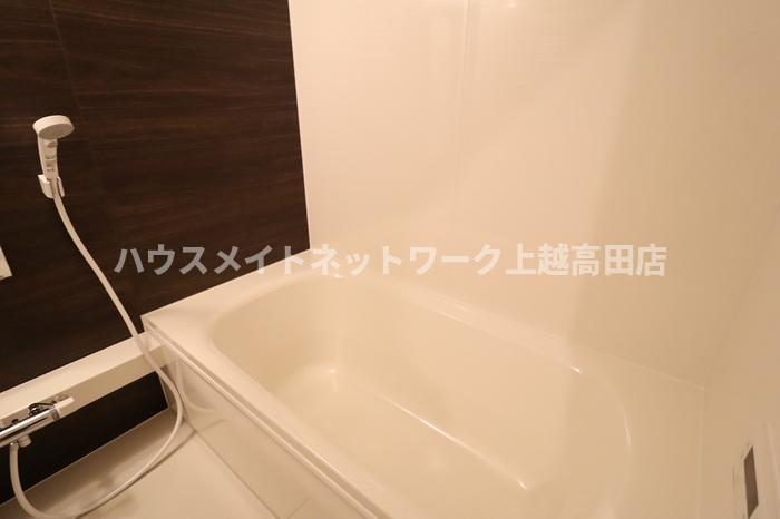 バス・シャワールーム　浴室１坪（追焚機能付）