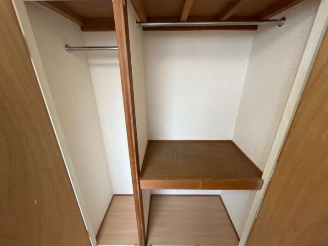 ＪＲ信越本線 新潟駅 徒歩21分 4階建 築41年の内装写真
