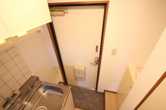 玄関　※別部屋の写真です