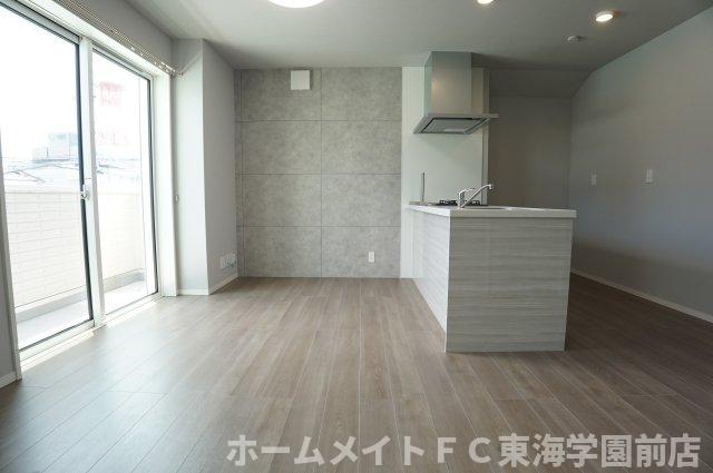 ＪＲ豊肥本線 東海学園前駅 徒歩16分 2階建 築1年の居間写真