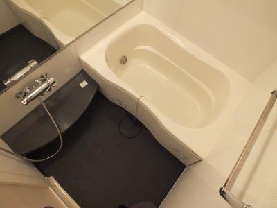 バス・シャワールーム　※別部屋の参考写真となります。