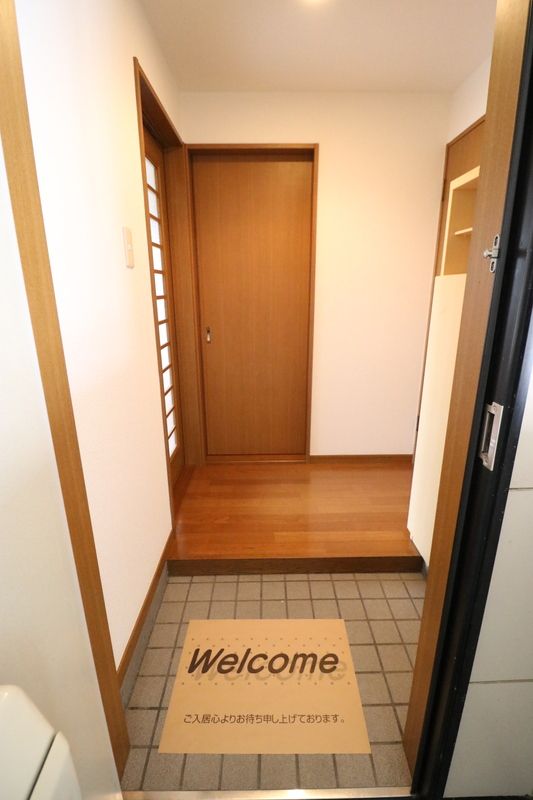 ＪＲ鹿児島本線 香椎駅 徒歩13分 2階建 築31年の玄関写真