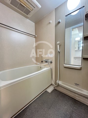 バス・シャワールーム　セントロイヤルクラブ谷町　浴室