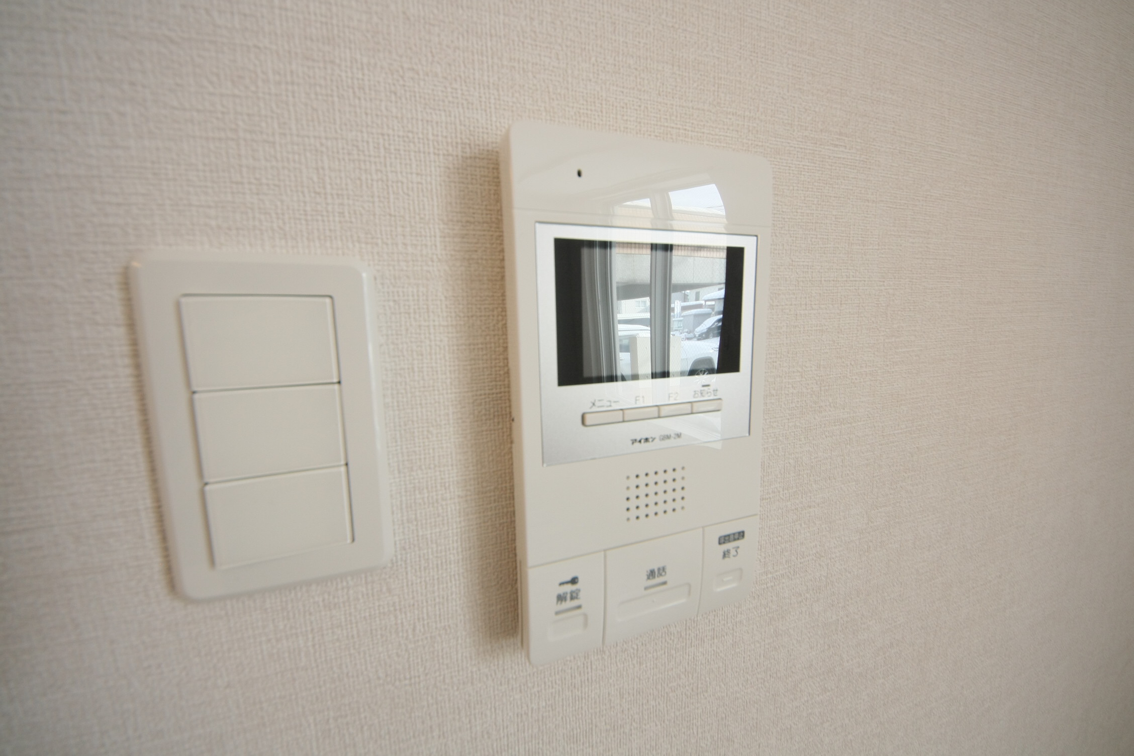 セキュリティ　防犯面に配慮したTVモニターホンです♪