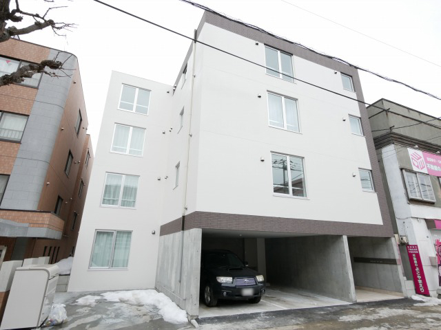 建物外観　☆物件名【ルッカ豊平】とお伝え下さい！