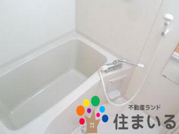 ＪＲ東海道本線 南大高駅 徒歩18分 3階建 築15年の風呂写真