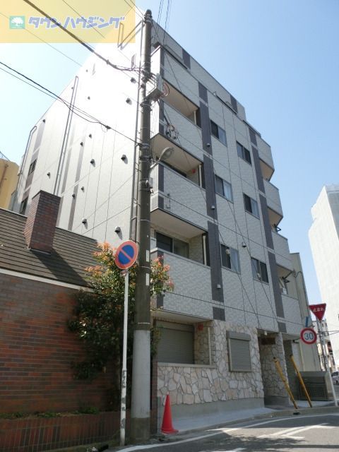 千葉市中央区栄町のマンションの建物外観