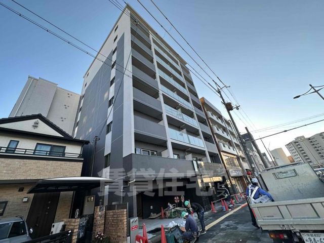 京都市南区吉祥院九条町のマンションの建物外観