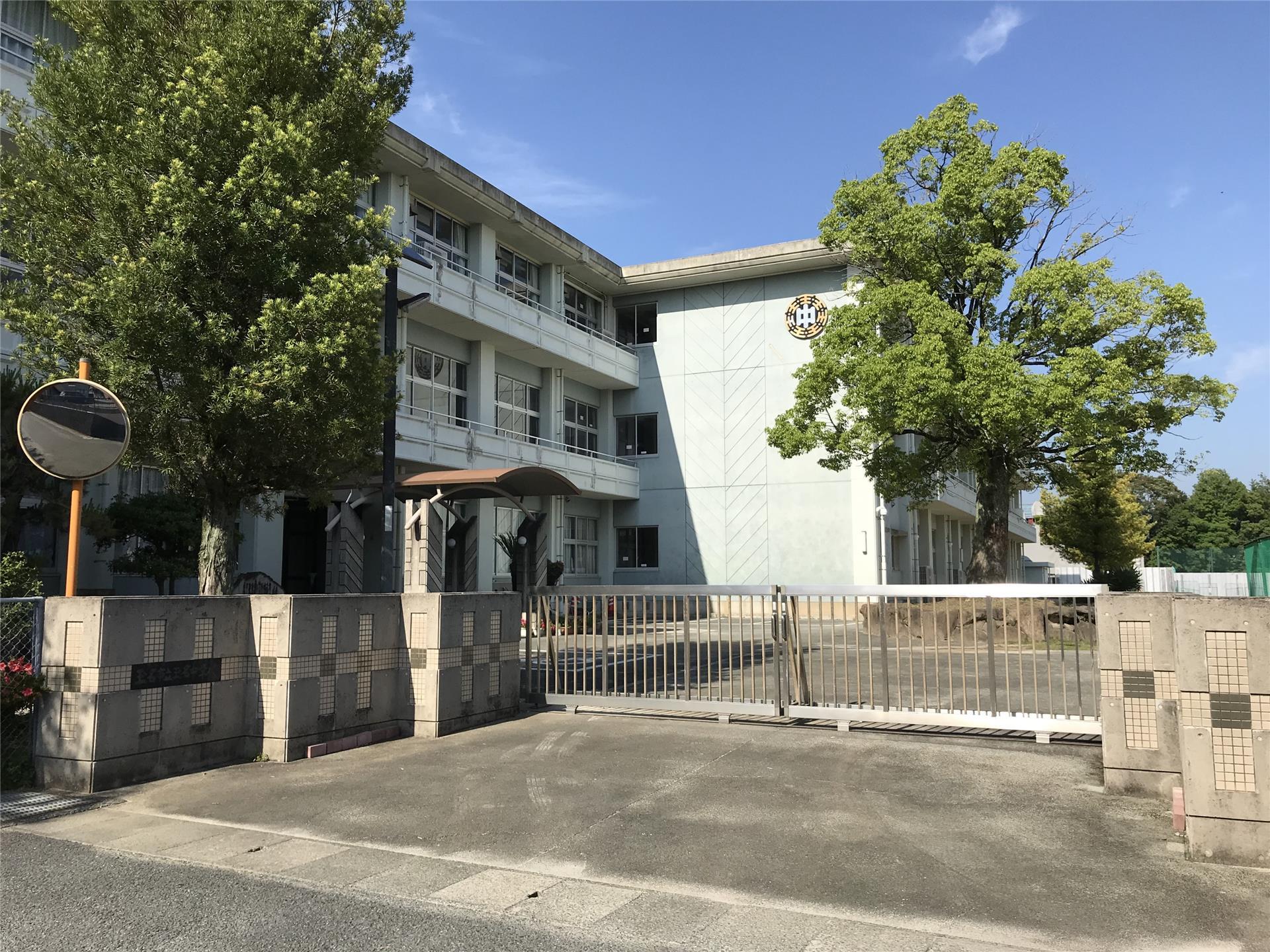 中学校　玉名中学校（中学校）まで1900m