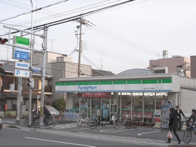 【京都市上京区元本満寺町のマンションのコンビニ】