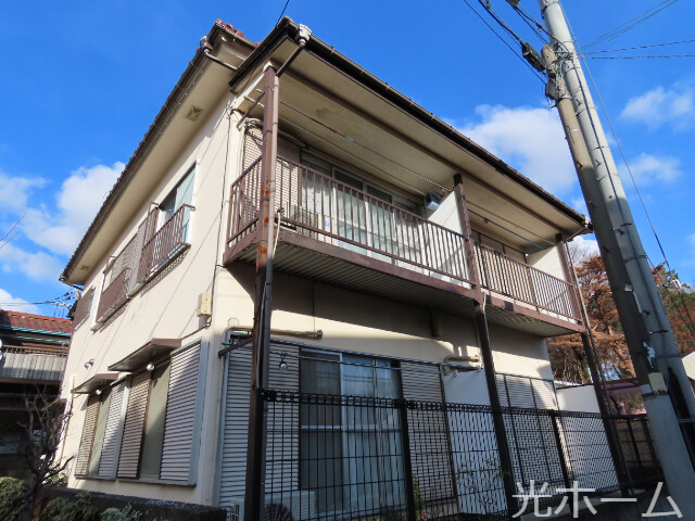 清瀬市松山のアパートの建物外観