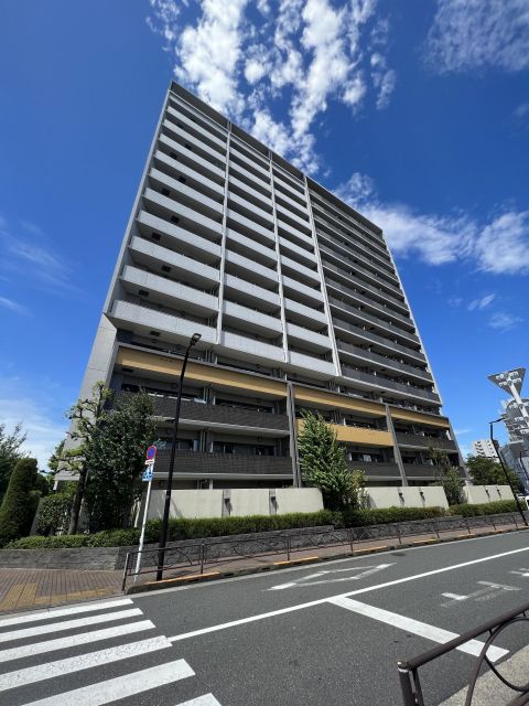 プラウド新小岩の建物外観