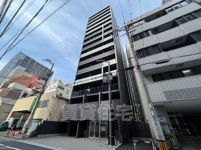 【大阪市中央区北久宝寺町のマンションの建物外観】