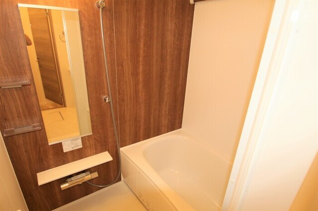 バス・シャワールーム　浴室