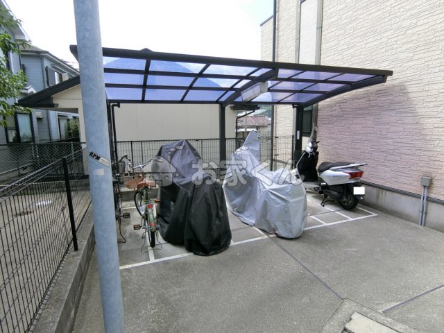 駐車場　駐輪場