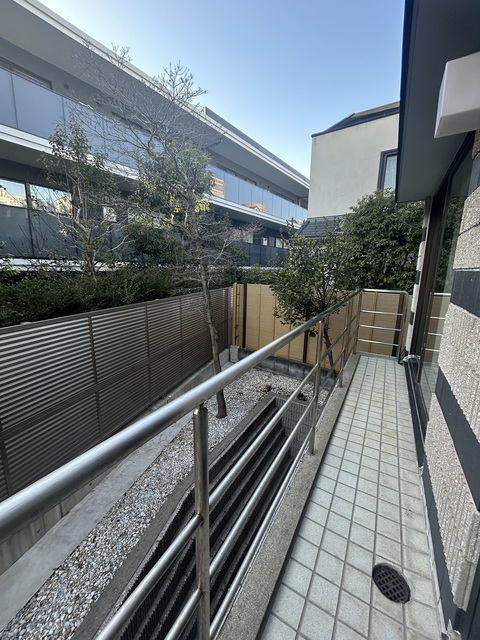 バルコニー　バルコニー