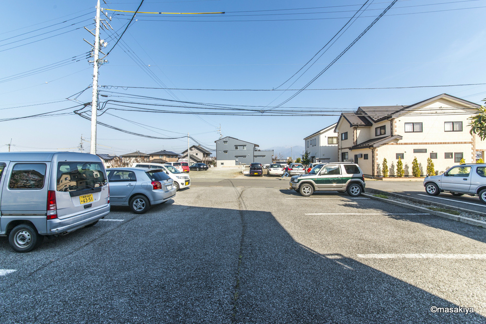 【グリーンテラスSTの駐車場】