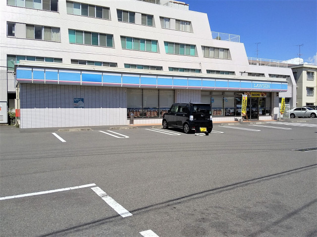 コンビニ　ローソン　松山祓川店（コンビニ）まで432m