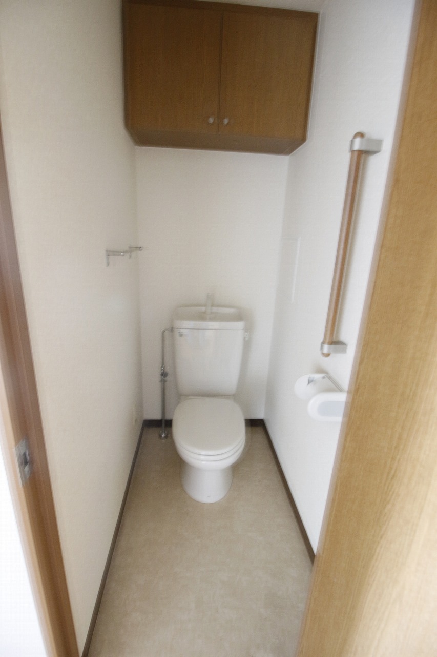 トイレ　別の部屋の写真です